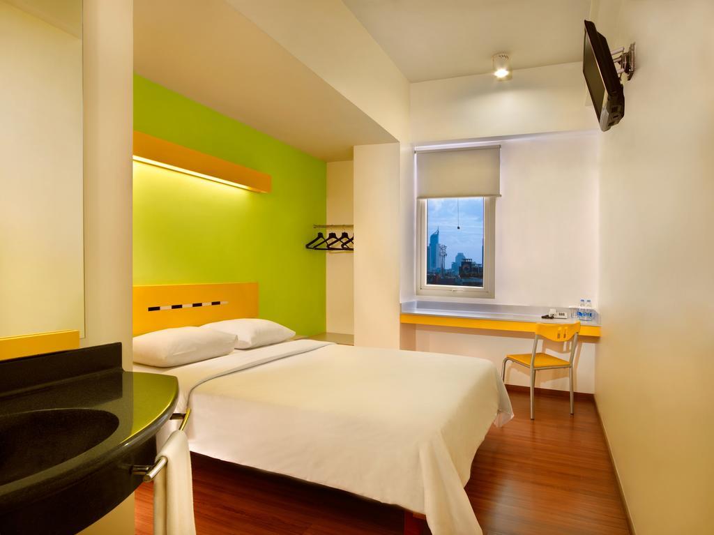 Ibis Budget Jakarta Cikini Номер фото